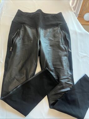 Old Navy Black Faux Leather Paneled Leggings